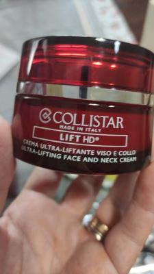Crema ultra-liftante viso e collo