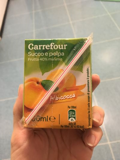 Succo di frutta albicocca