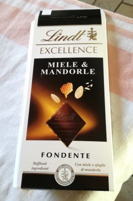 Fondente miele e mandorle