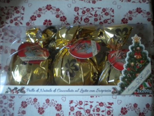 Palle di Natale di cioccolato al latte