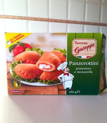 Panzerottini pomodoro e mozzarella