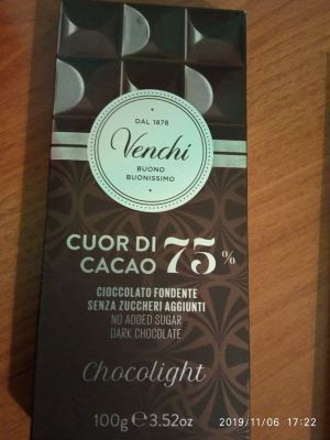 cioccolata fondente cuor di cacao 75% chocolight