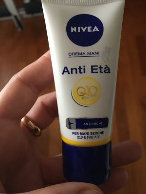 Crema mani Anti età 