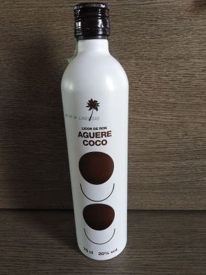 Licor de Ron aguere coco