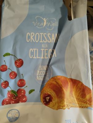 Croissant alla ciliegia
