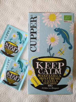 Bustine di infuso BIOLOGICO Keep Calm con camomilla, cyclopia, melissa e cannella 
